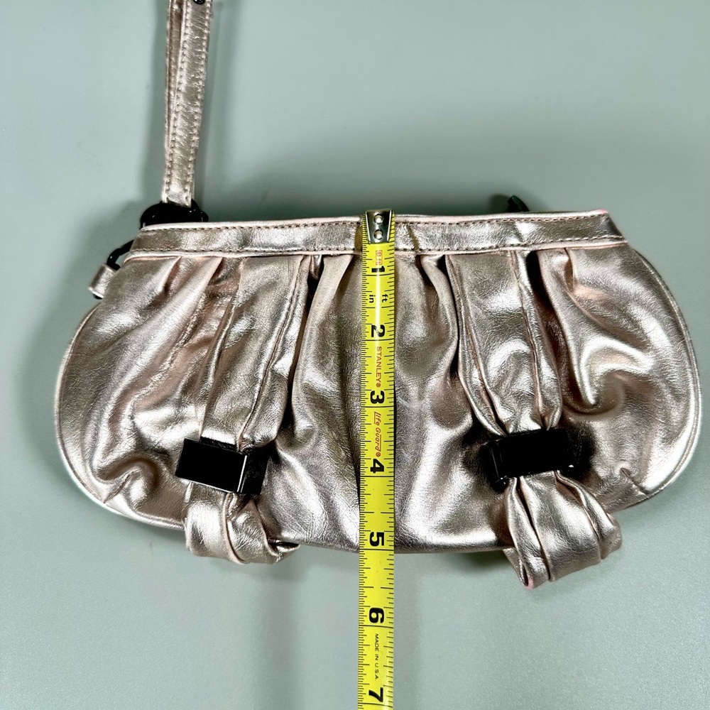 Botkier Elegant Metallic Wristlet/Clutch - Picture 12 of 13